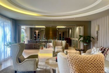 Écrin de Luxe : Villa de Maître d'Exception avec Piscine et Jardin Paradisiaque à Conches